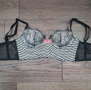 VICTORIA SECRET BRA